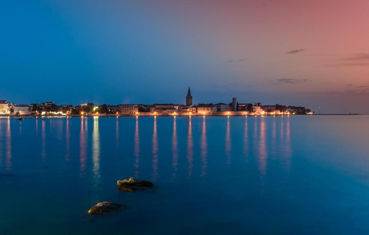 Rooms Vitoria On Joakim Square Porec Exterior photo
