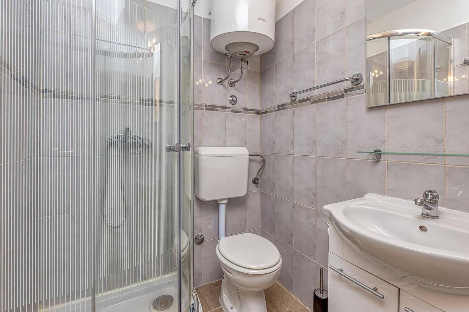 Rooms Vitoria On Joakim Square Porec Room photo